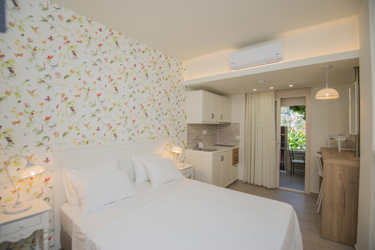 Liadromia Hotel Патитири Екстериор снимка